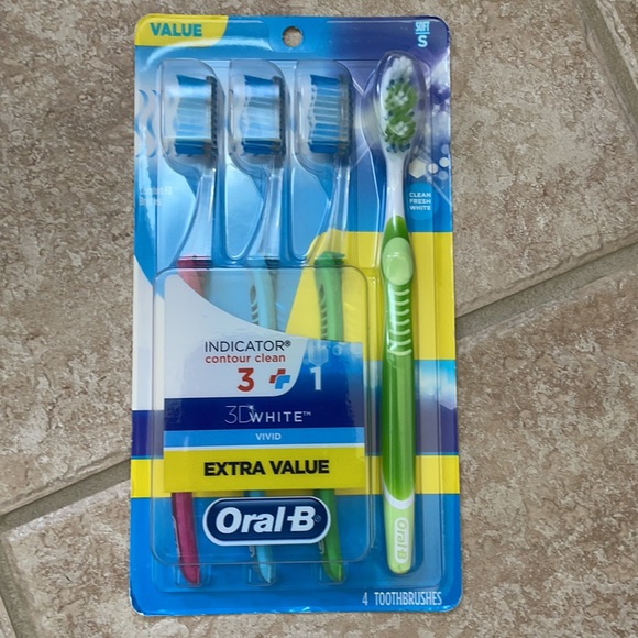 Oral-B Toothbrush Indicator Contour Clean + 3D White Vivid Value Pack - Picture 3 of 12